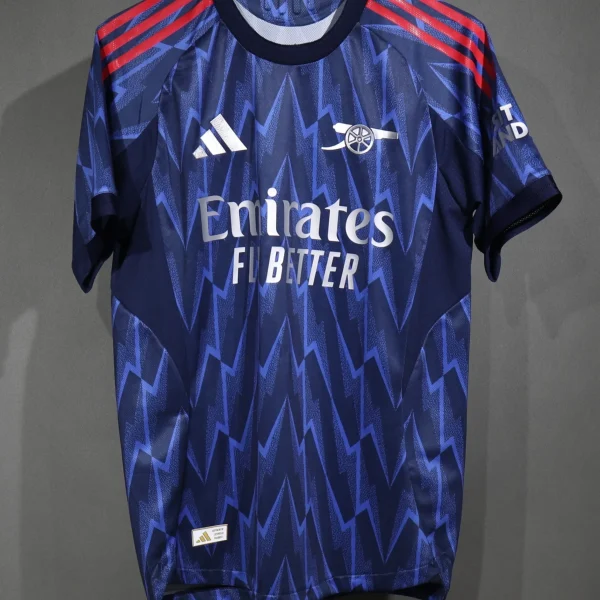 Arsenal 25/26 away kit player