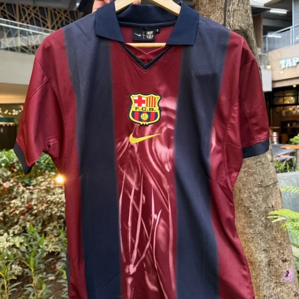 Barcelona Travis Scott Drop shoulder retro