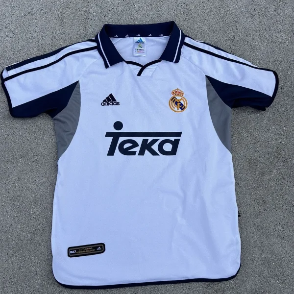 Real Madrid 2001-02 Home Retro Kit